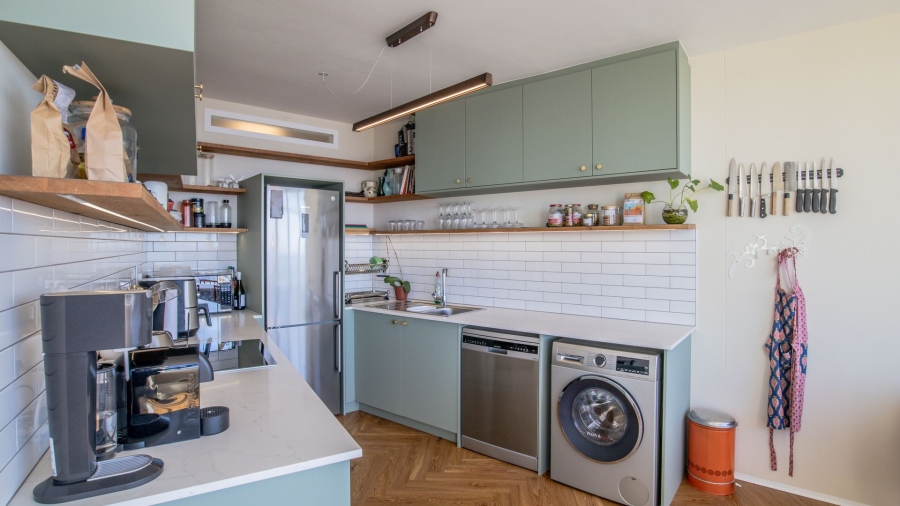 1 Bedroom Property for Sale in Vredehoek Western Cape